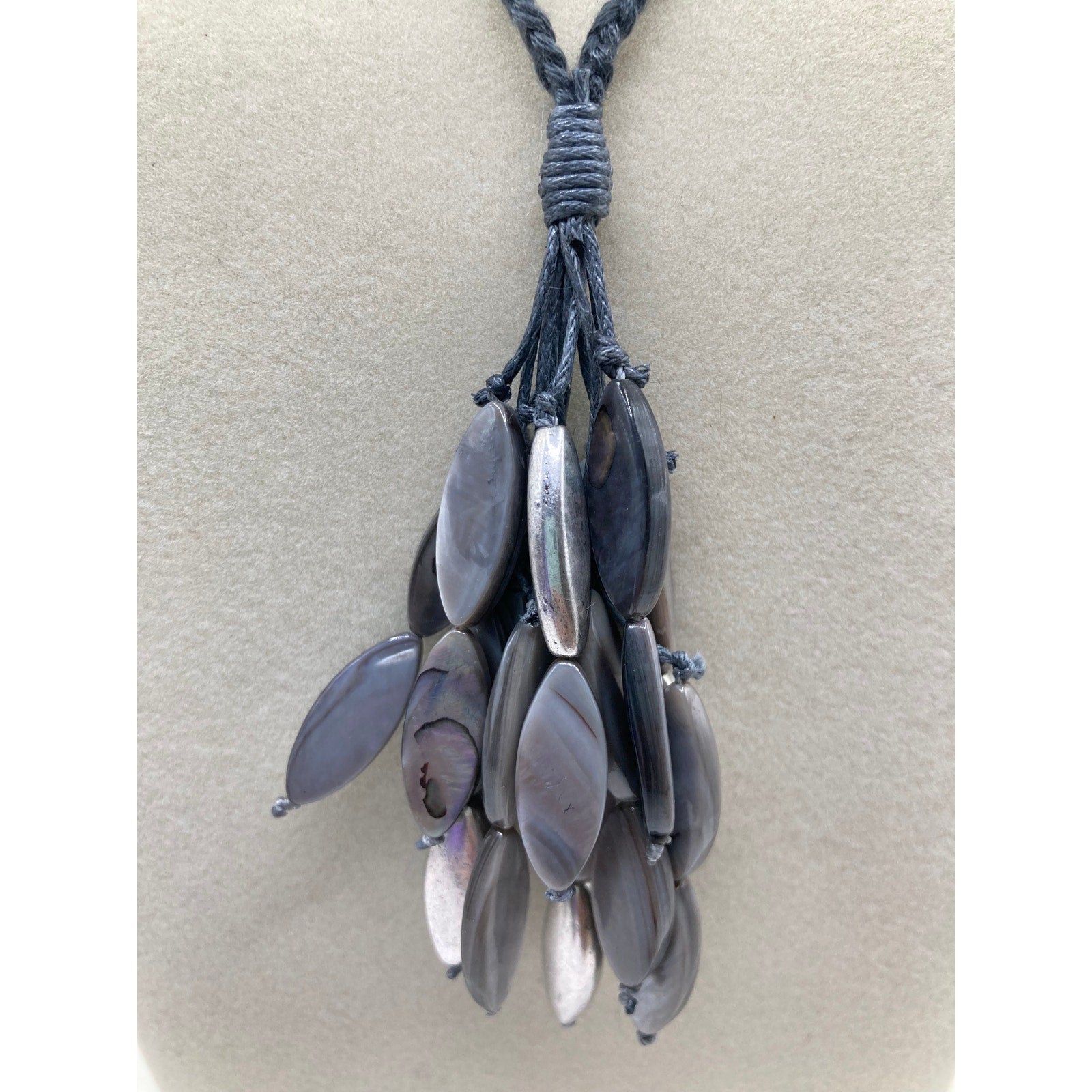 J JILL Grey Dangle Cluster Sculpted-Shell Tassel Pendant Necklace 32"
