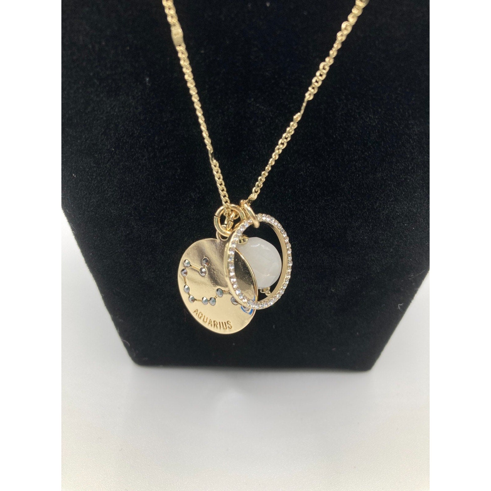 EXPRESS Zodiac Aquarius Sign Charm w/ Rhinestone Ring Gold Tone Necklace