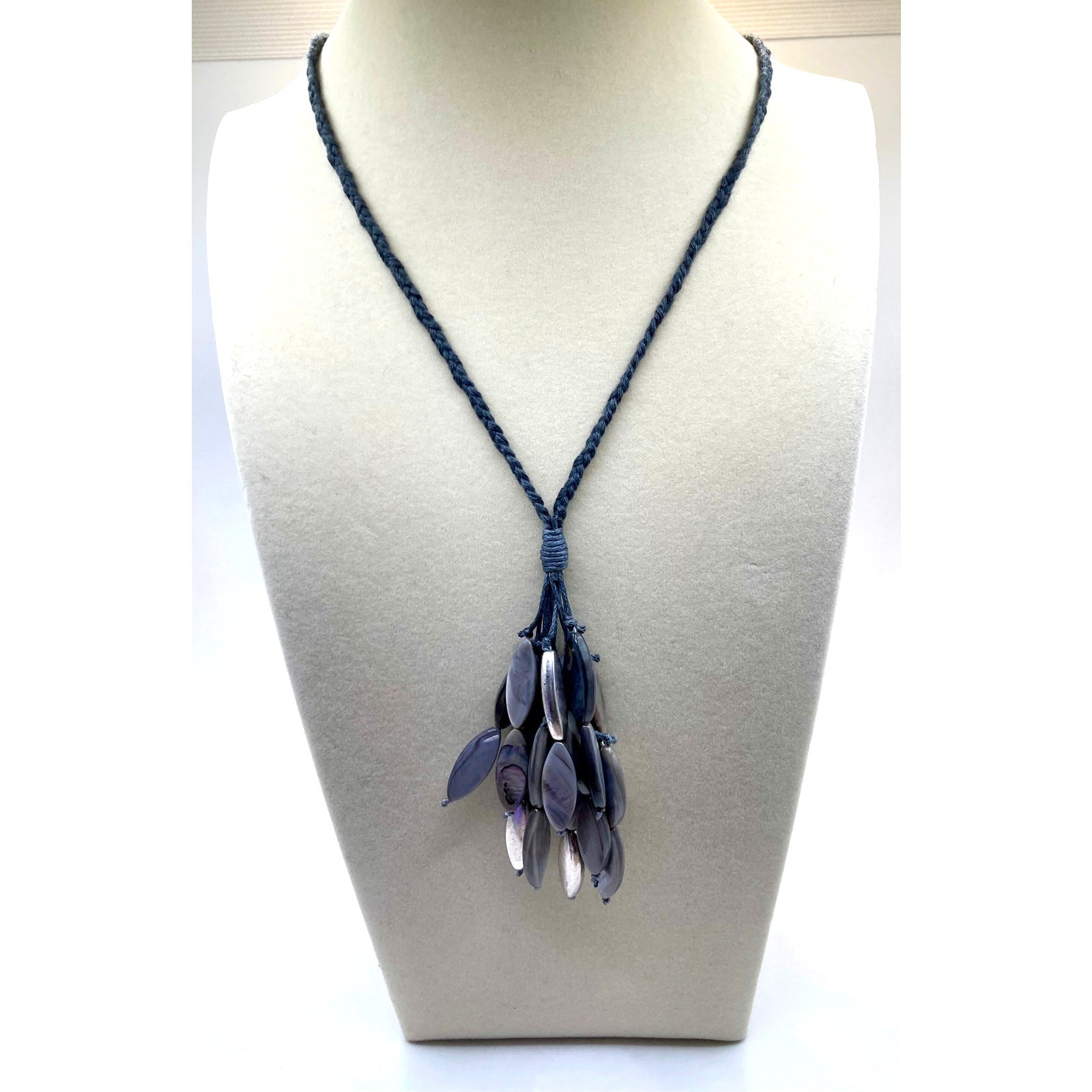 J JILL Grey Dangle Cluster Sculpted-Shell Tassel Pendant Necklace 32"