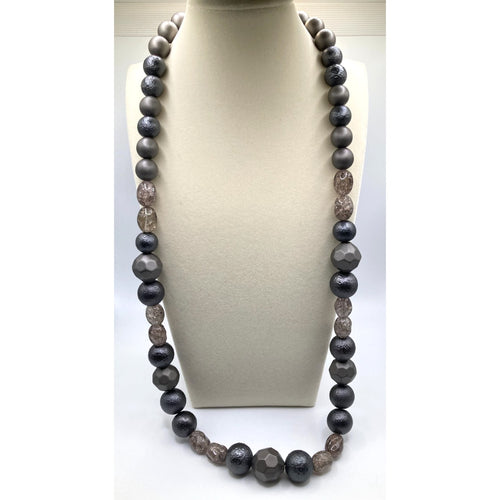 Coldwater Creek Long Geometric Gray Clear Textured Graduated Beaded Necklace 30"