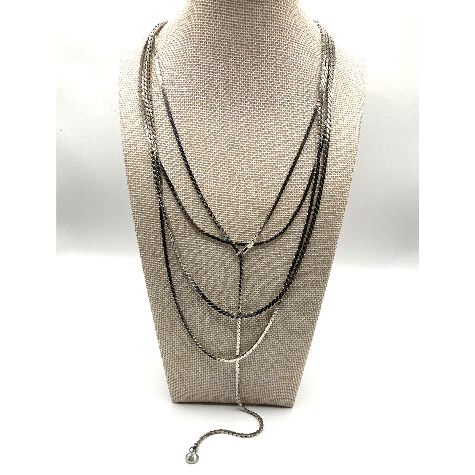 EXPRESS Elegant Silver Tone Layered Lariat Serpentine Chain & Cubic Zirconia 17"