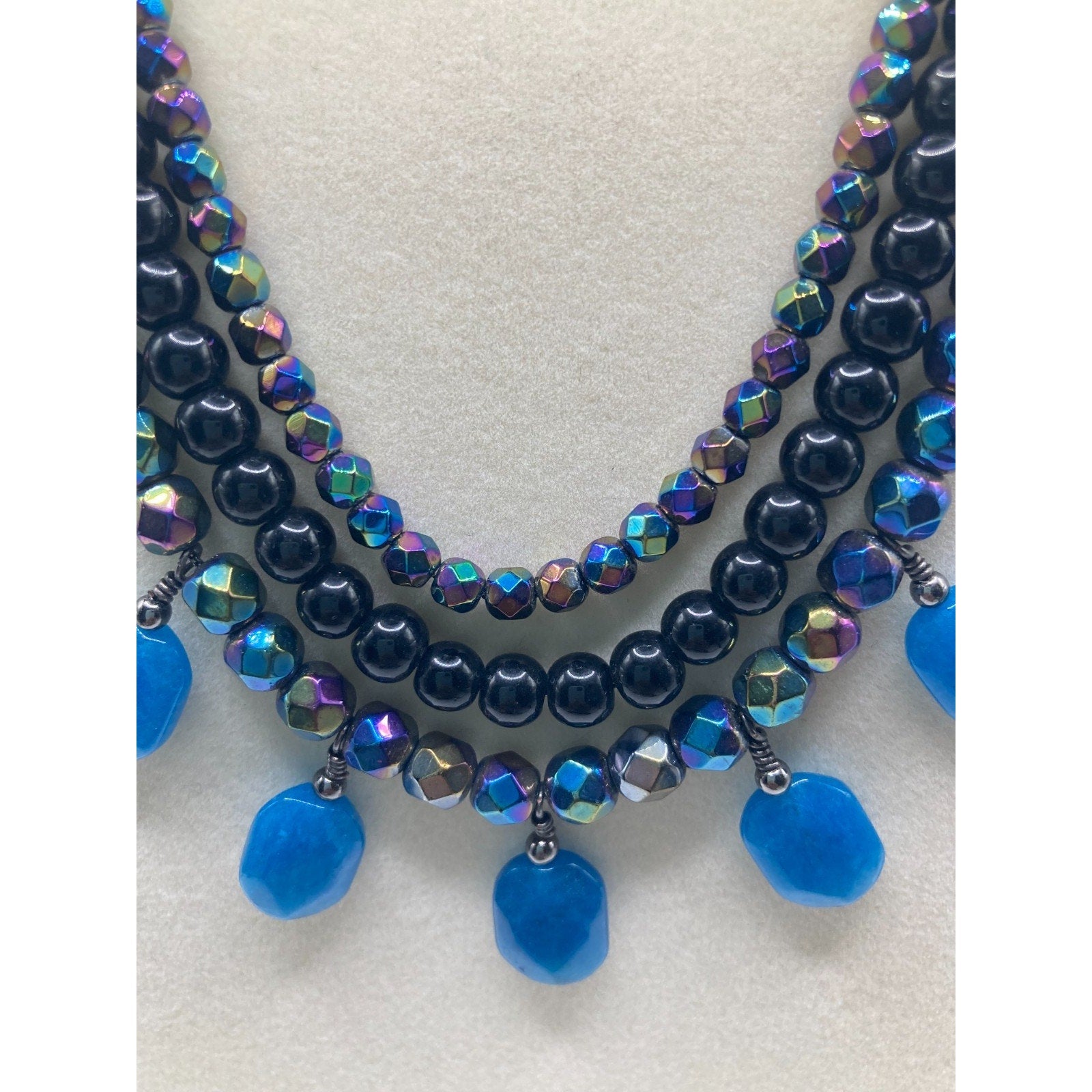 Coldwater Creek Blue Black Iridescent Aurora Borealis Layered Stone Necklace 18"