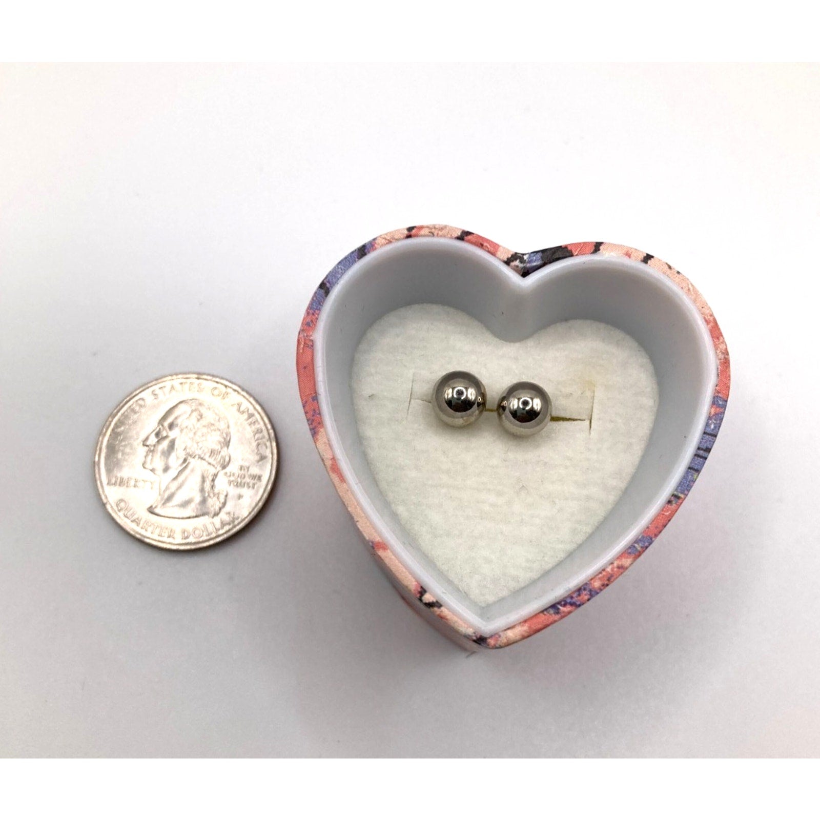 Polished Steel Grey Silver Tone Small Stud Earrings in Retro Heart Shaped Box