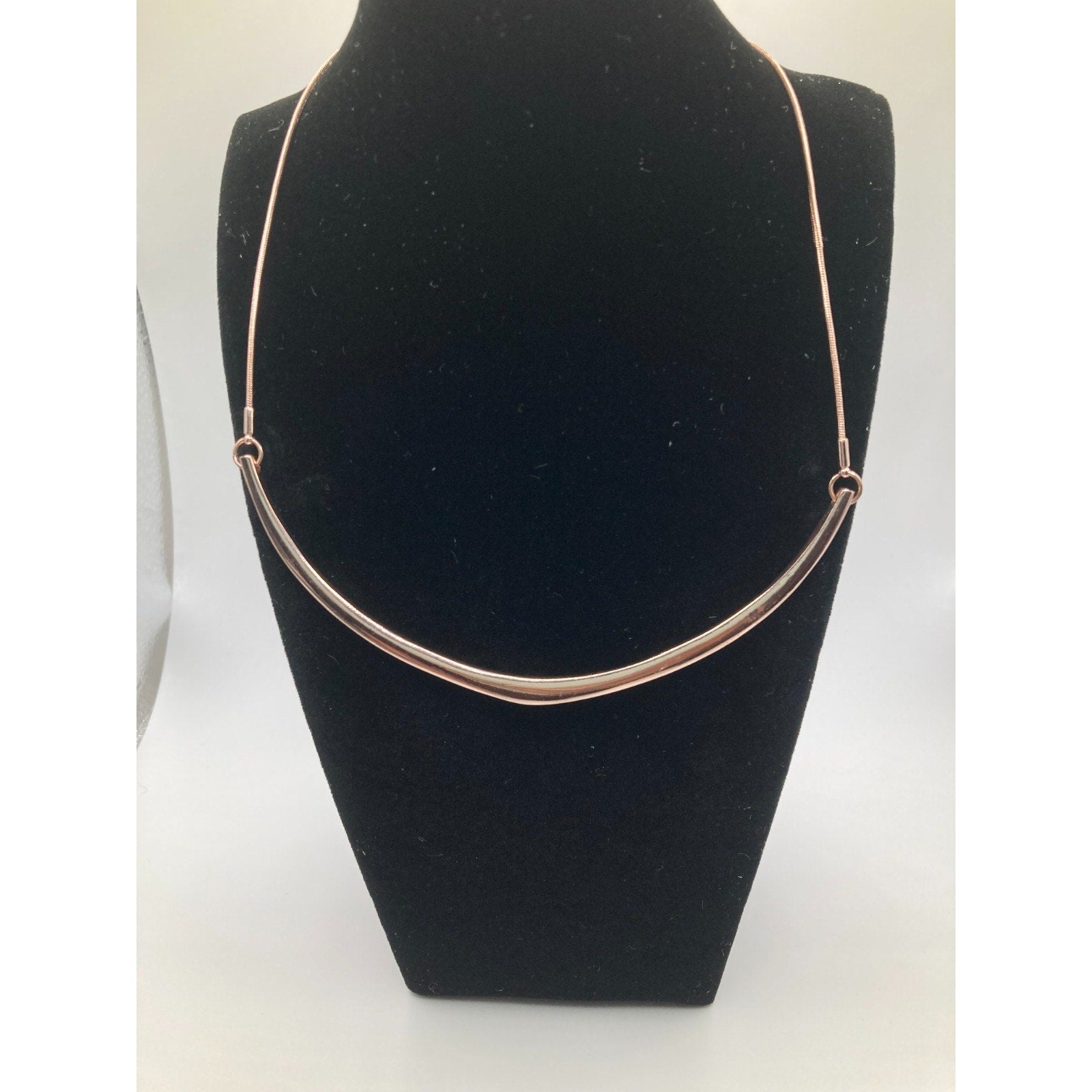 Soft Rose Gold Tone Slider Adjustable Bow Necklace Simplistic Versatile 28"