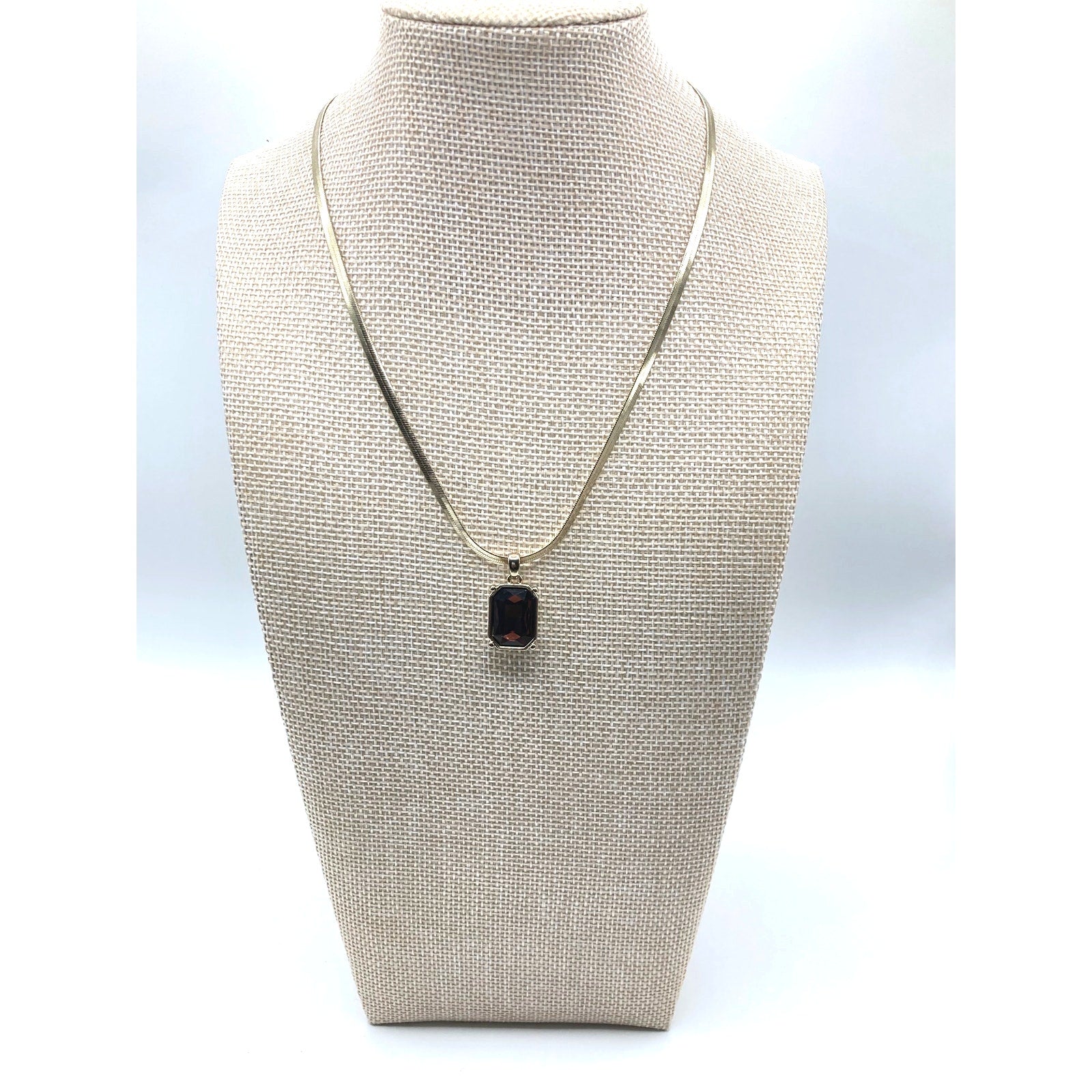 EXPRESS Gold Tone Burgundy Pendant Choker Snake Chain Necklace 14" NEW