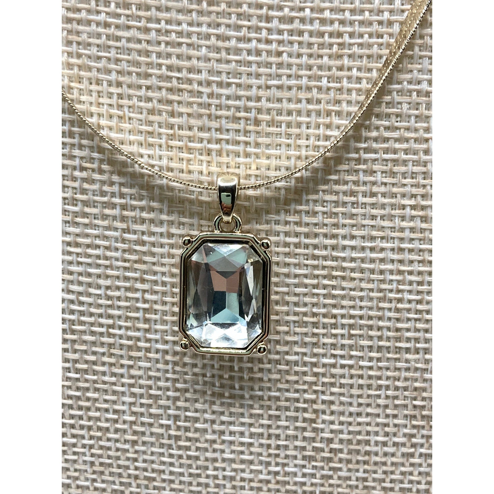 EXPRESS Gold Tone Clear Pendant Herringbone Chain Necklace 16" NEW