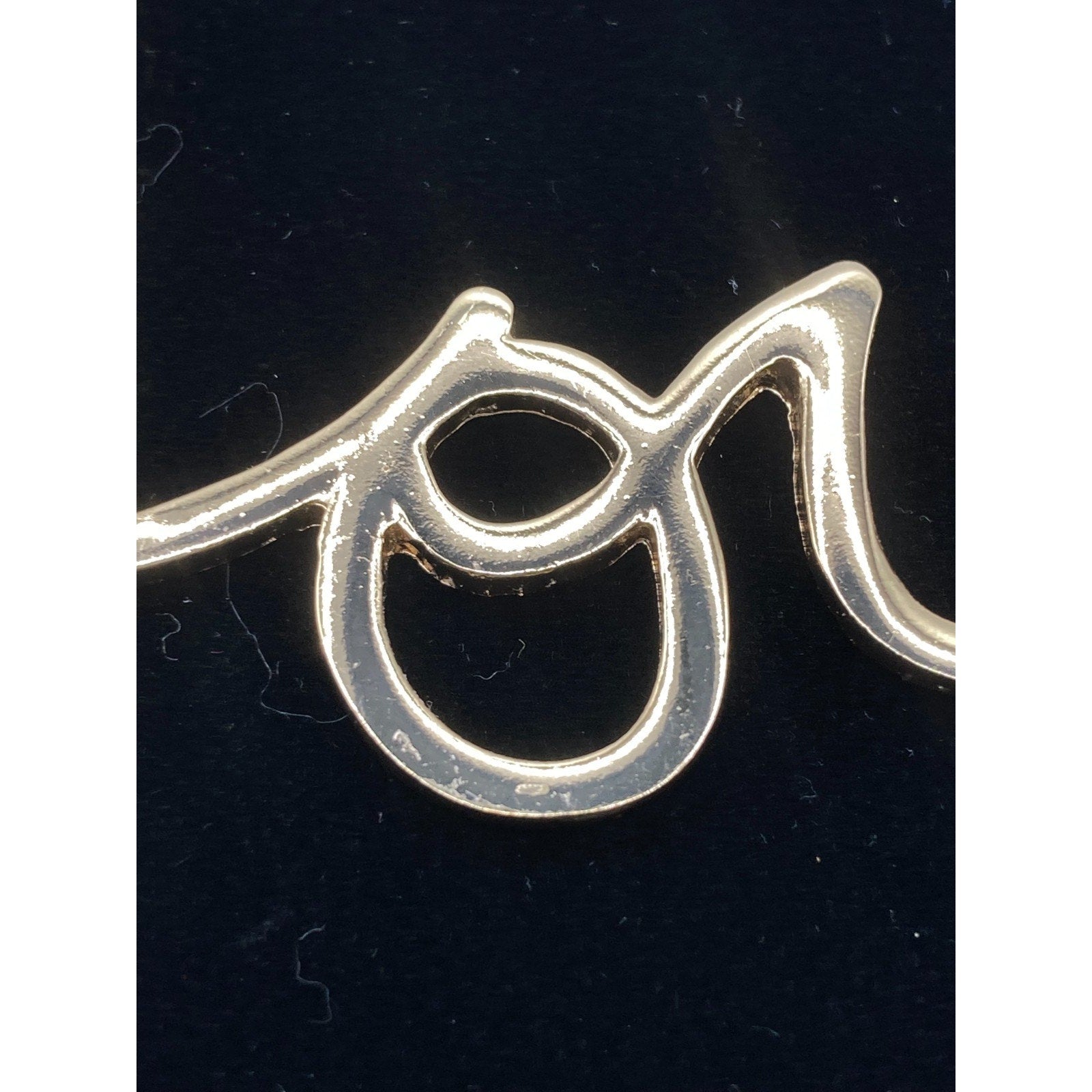 Imperfect* ANNA & AVA Gold Tone 'Love' Script Pendant Necklace 18"