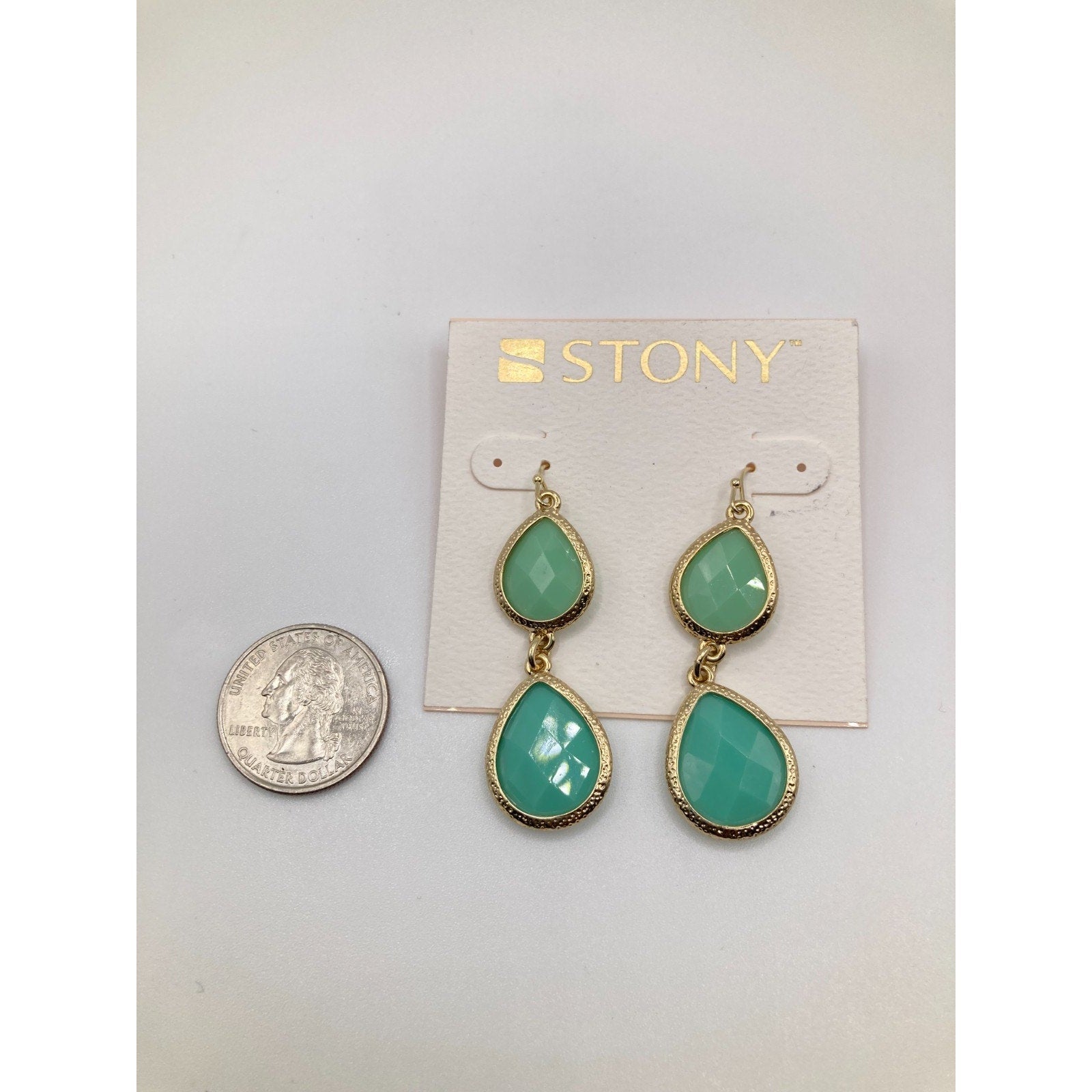 STONY Gold Tone Two-tone Mint Green Acrylic Stone Drop Dangle Earrings 2"