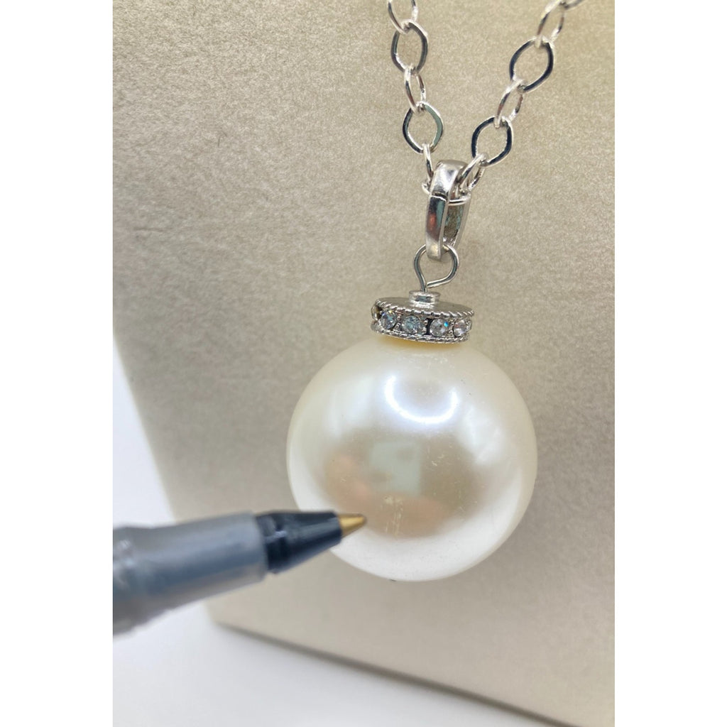 *Imperfect* LOFT Silver Tone Large Faux Pearl w/ Rhinestones Pendant Necklace